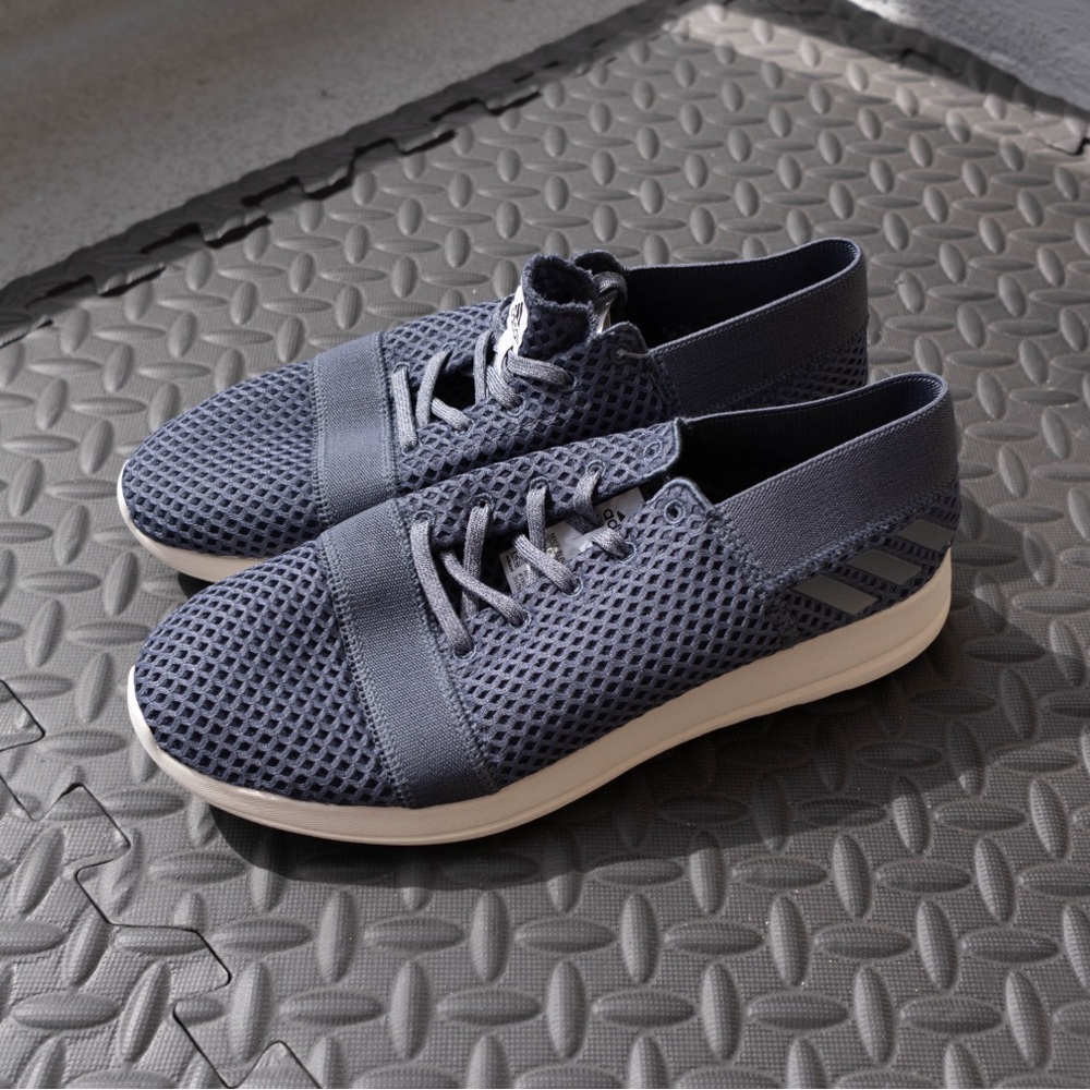 Adidas | 10.5